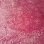 نمای نزدیک پتو ژله‌ای گل برجسته دو نفره صورتی